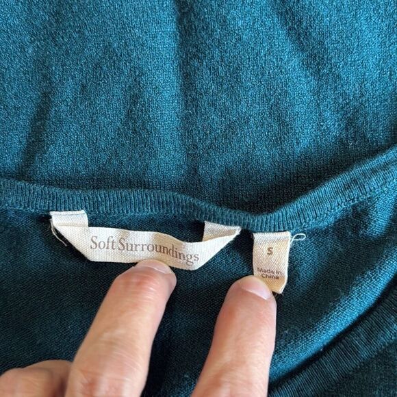 Soft surroundings crewneck pearl trimmed sweater womens size small green soft fe - Picture 6 of 10